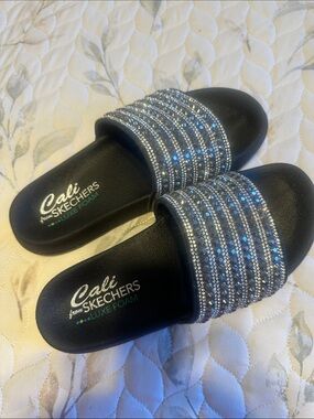 Skechers Cali Luxe Foam Rhinestone Slide Sandals - Black & Silver Crystal